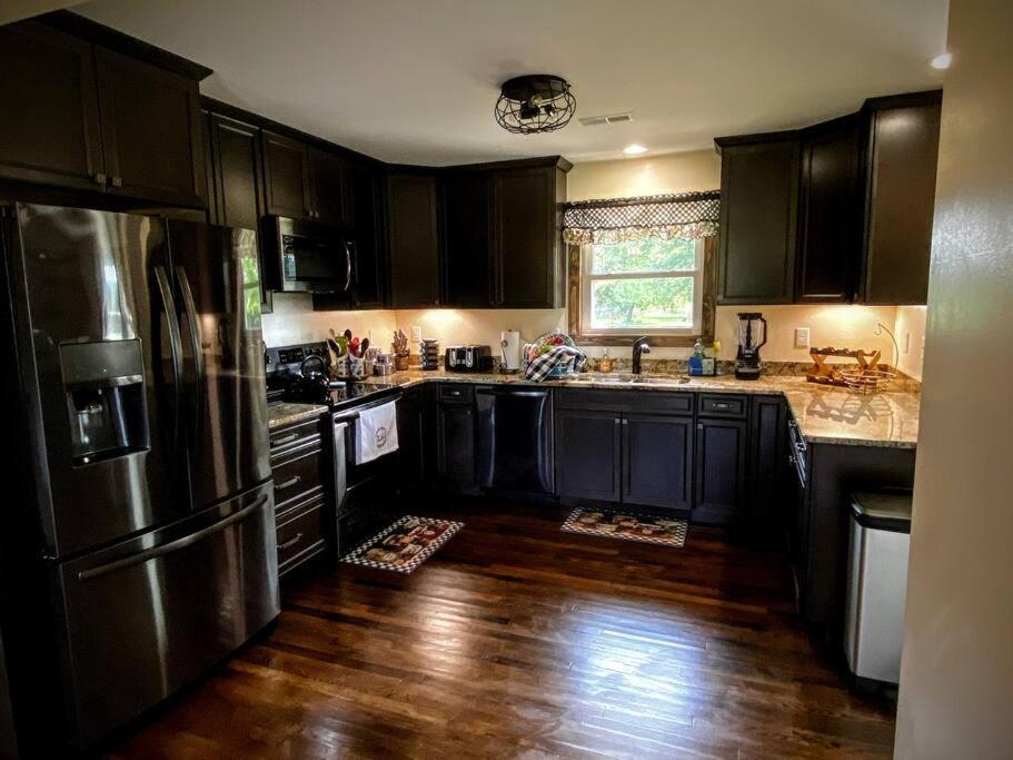Вилла Holly Tree Retreat Located In Beautiful Luray, Va. Экстерьер фото
