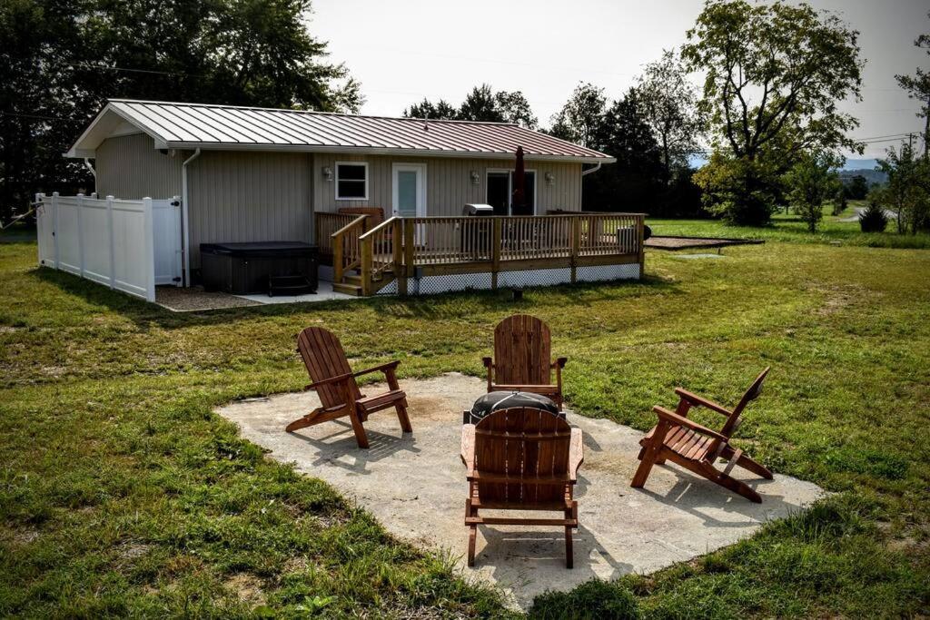 Вилла Holly Tree Retreat Located In Beautiful Luray, Va. Экстерьер фото