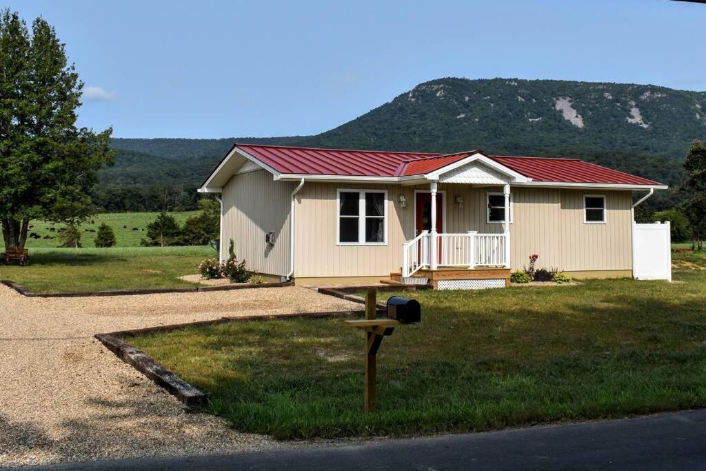Вилла Holly Tree Retreat Located In Beautiful Luray, Va. Экстерьер фото